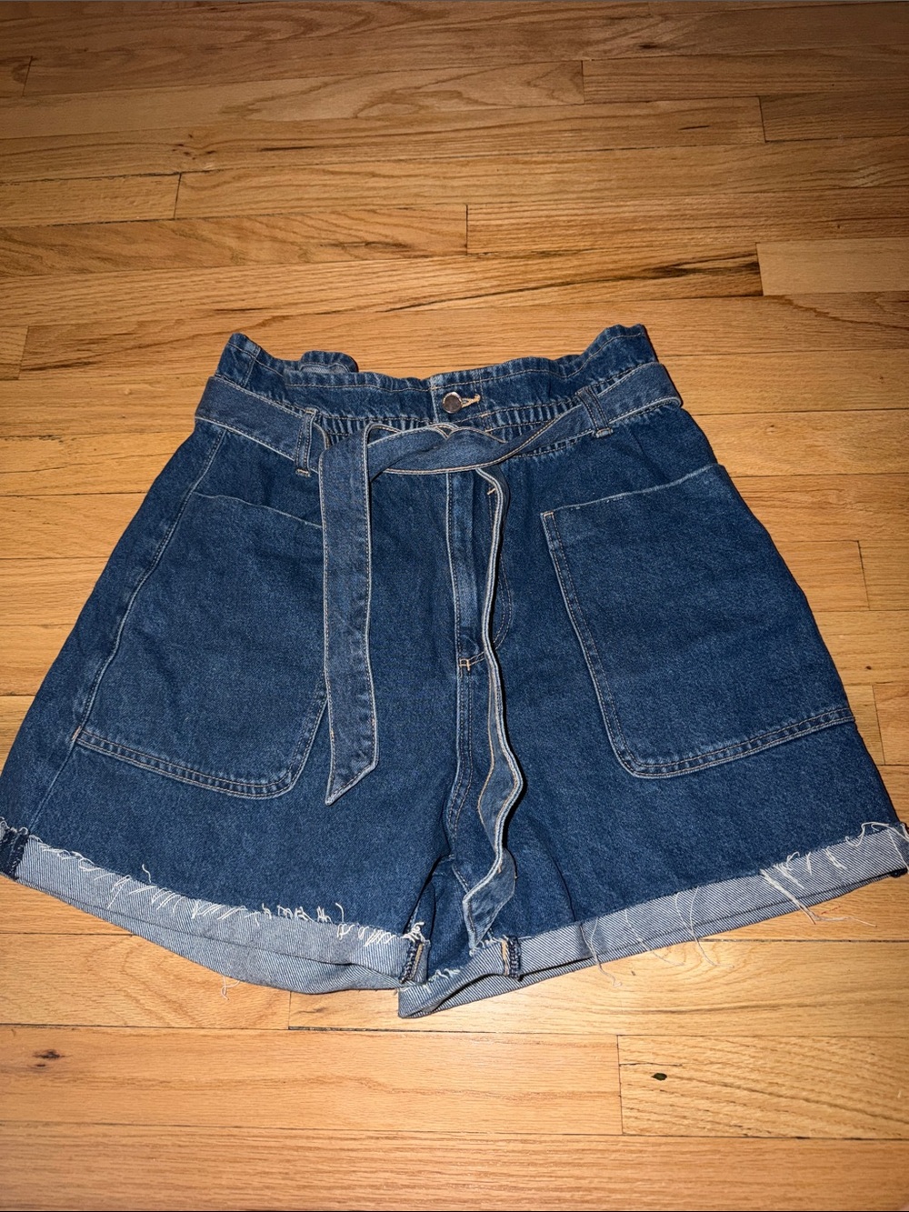 Zara High-Waist Dark Blue Denim Paperbag Shorts with Tie Belt